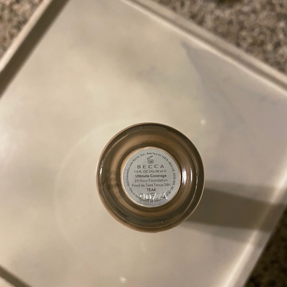 BECCA Foundation NWOT - Picture 4 of 6
